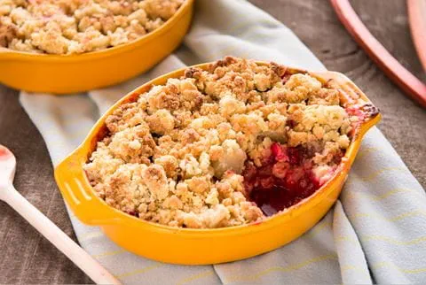 recipe image Rhabarber-Himbeer-Crumble