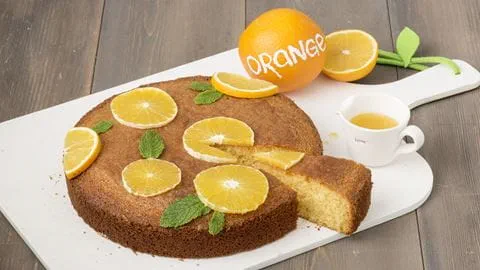 recipe image Orangen-Grieß-Kuchen