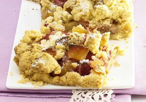 recipe image Rhabarberkuchen mit Ingwer-Streuseln