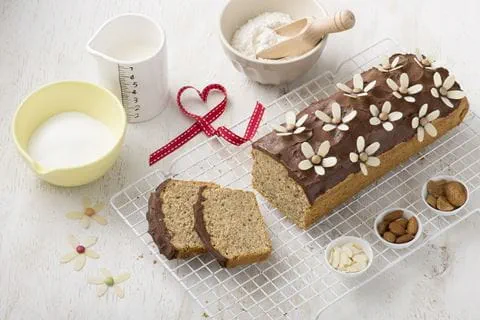 recipe image Kastenkuchen Mandel-Blümchen