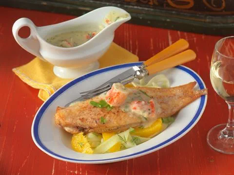 recipe image Seezunge in Weinsauce