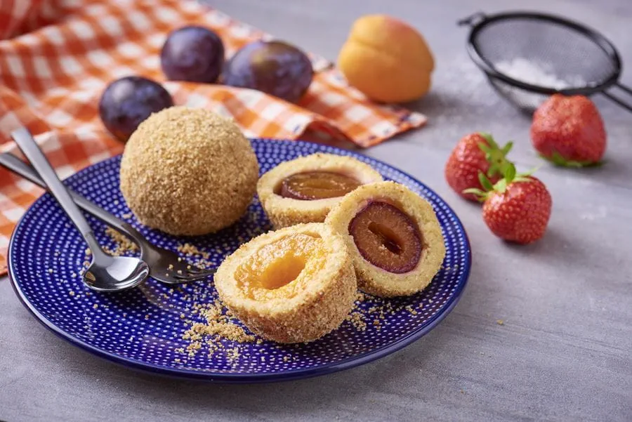 recipe image Obstknödel aus Topfenteig