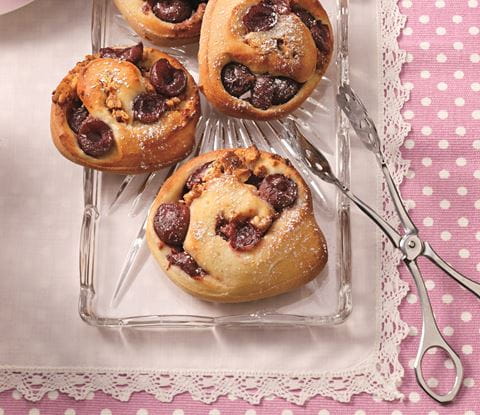 recipe image Kirschschnecken mit Zimt