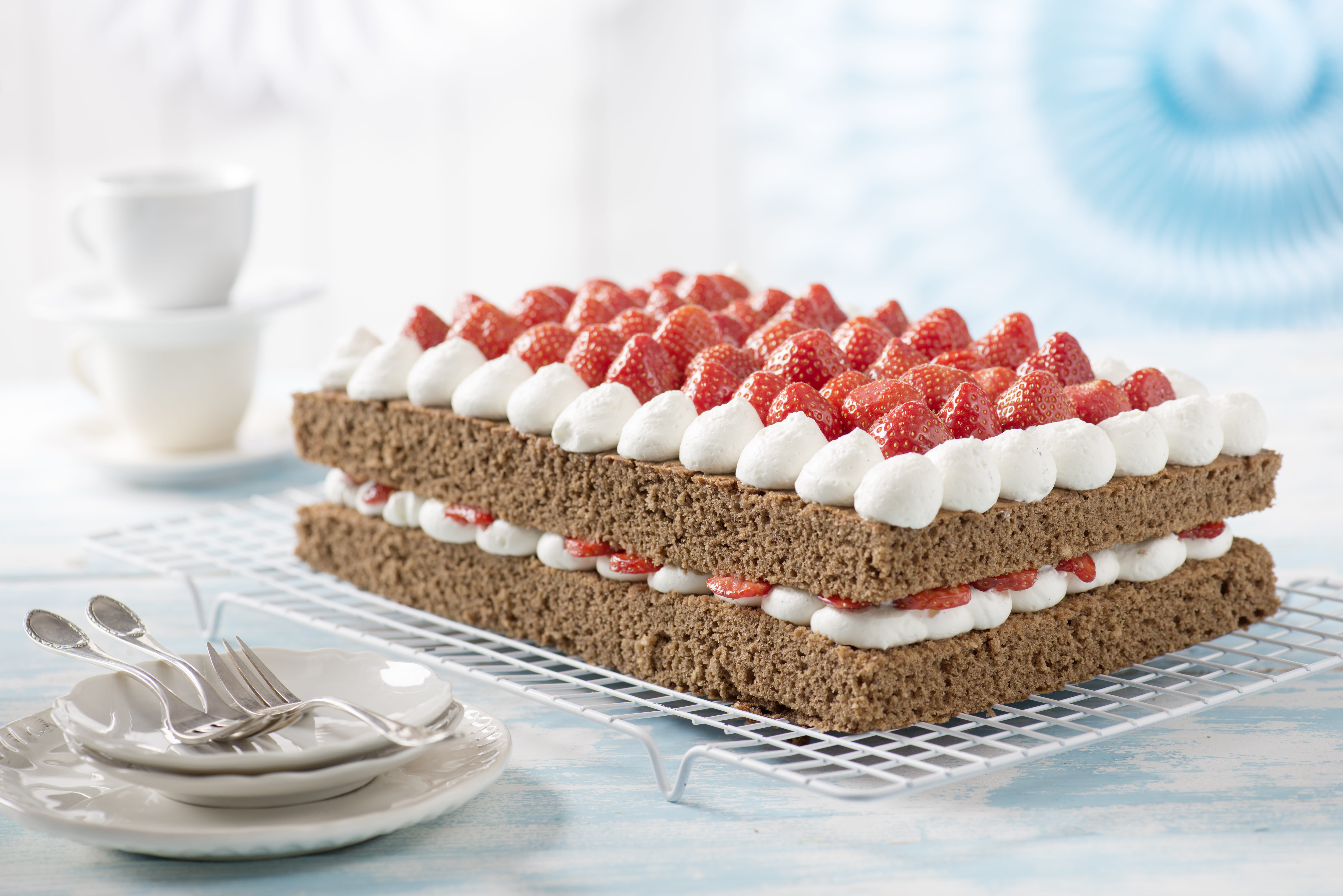 Erdbeer-Schichttorte